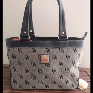 Dooney & Bourke Siganture Tote